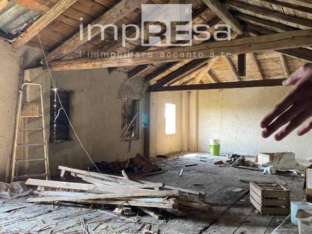 Rustico in vendita a Gruaro, Veneto