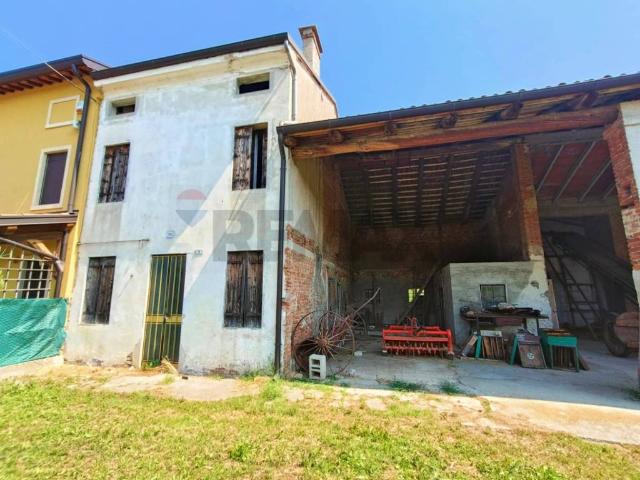 Rustico in vendita a Grumolo Delle Abbadesse, Veneto