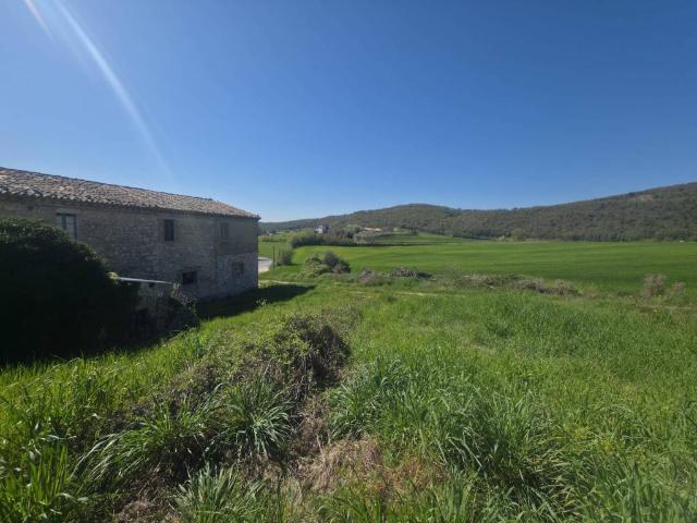 Rustico in vendita a Gualdo Cattaneo, Umbria