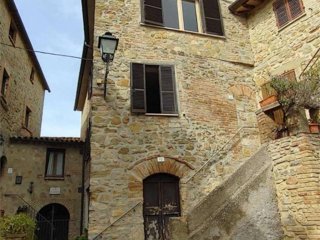 Rustico in vendita a Gualdo Cattaneo, Umbria