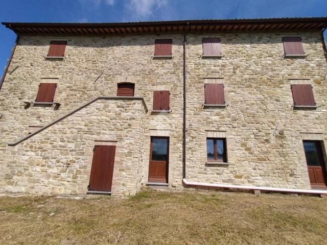 Rustico in vendita a Gualdo Tadino, Umbria