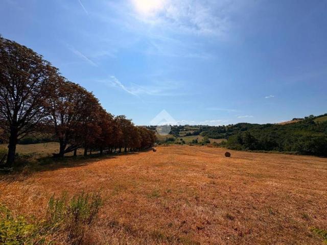 Rustico in vendita a Gualdo Tadino, Umbria