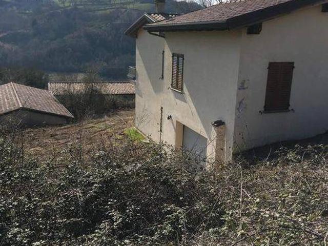 Rustico in vendita a Cerqueto, Gualdo Tadino