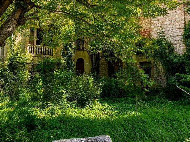 Rustico in vendita a Gualdo Tadino, Umbria