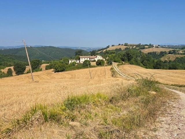 Rustico in vendita a Valfabbrica, Umbria