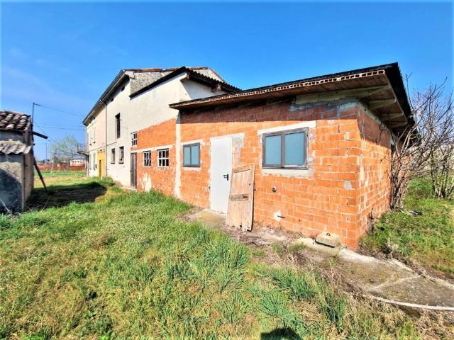 Rustico in vendita a Bassa Reggiana, Re