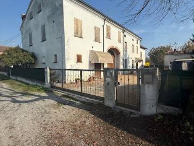 Rustico in vendita a Bassa Reggiana, Re