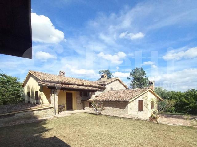 Rustico in vendita a San Martino in Colle, Gubbio