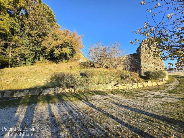 Rustico in vendita a Gubbio, Umbria