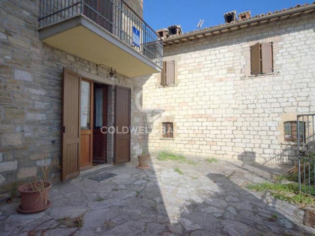 Rustico in vendita a Gubbio, Umbria