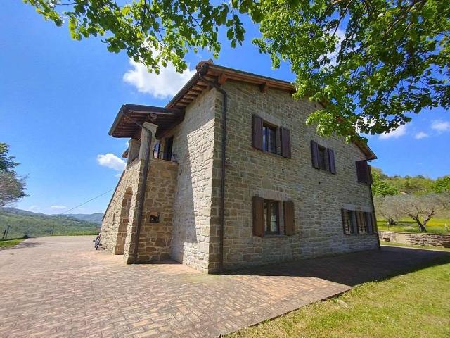 Rustico in vendita a Gubbio, Perugia