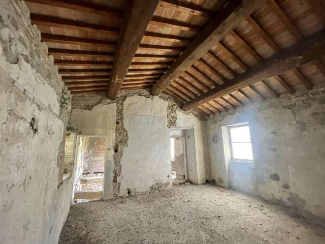 Rustico in vendita a Gubbio, Umbria