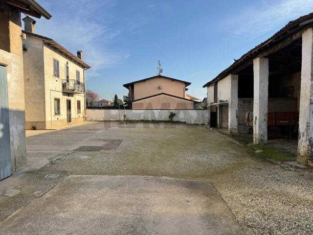 Rustico in vendita a Guidizzolo, Lombardia