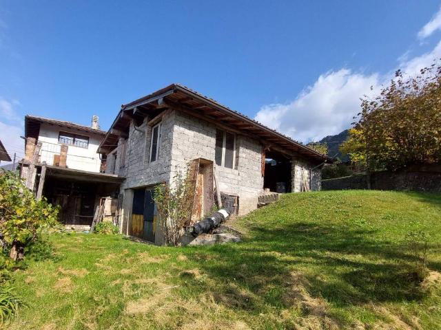 Rustico in vendita a Comunità montana della Valle Sabbia, Idro