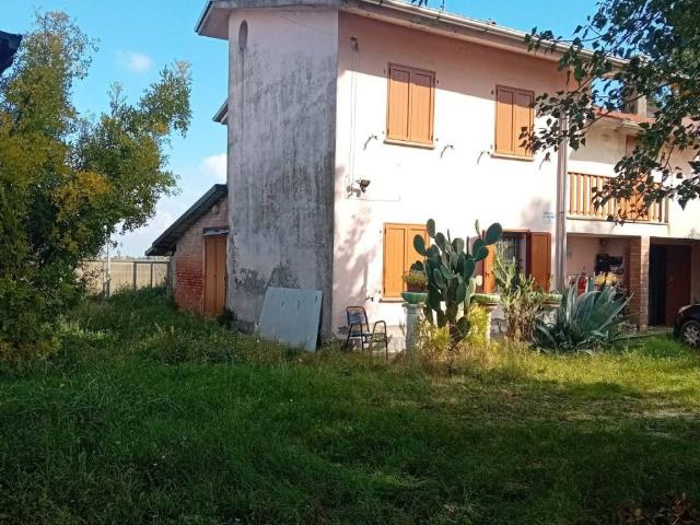 Rustico in vendita a Nuovo Circondario Imolese, Imola
