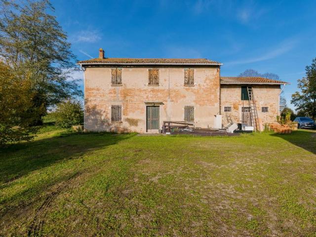 Rustico in vendita a Nuovo Circondario Imolese, Imola