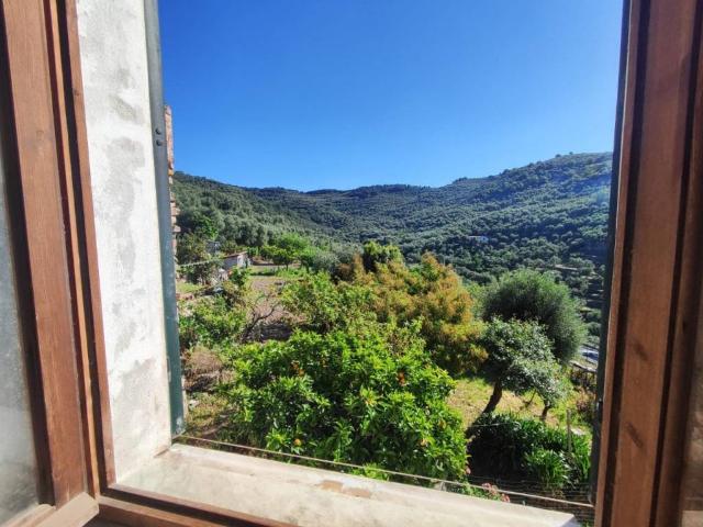 Rustico in vendita a Imperia, Liguria