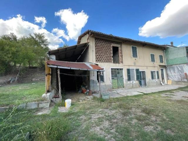 Rustico in vendita a Piemonte, Asti