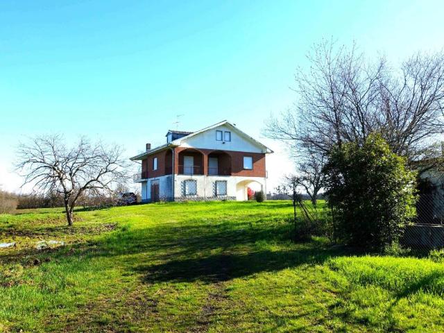 Rustico in vendita a Piemonte, Asti
