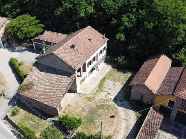 Rustico in vendita a Piemonte, Asti