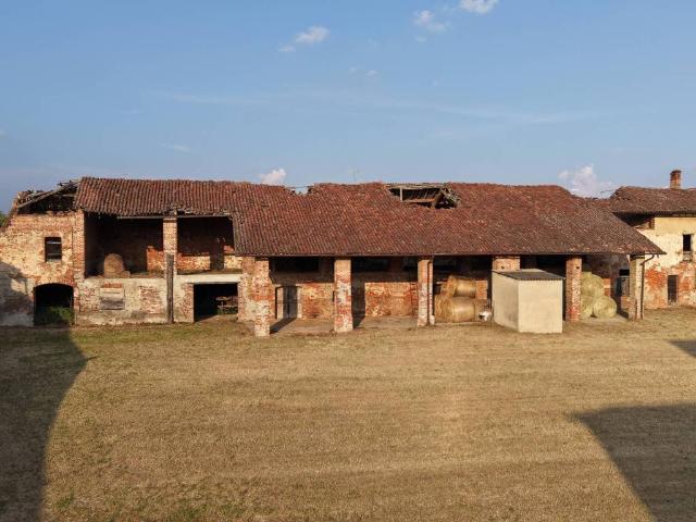 Rustico in vendita a Inverno E Monteleone, Lombardia