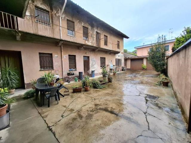 Rustico in vendita a Inveruno, Lombardia