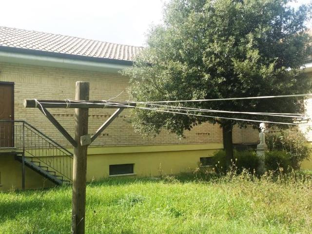 Rustico in vendita a Isernia, Molise