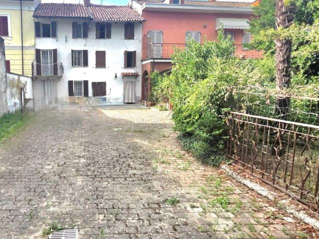 Rustico in vendita a Piemonte, Asti