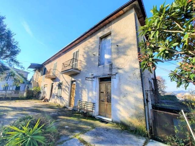 Rustico in vendita a Isola Del Liri E Superiore, Lazio