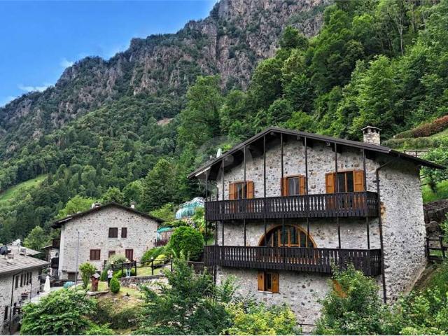 Rustico in vendita a Moio de' Calvi, Bergamo