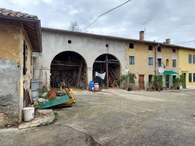 Rustico in vendita a Castelnovo, Isola Vicentina