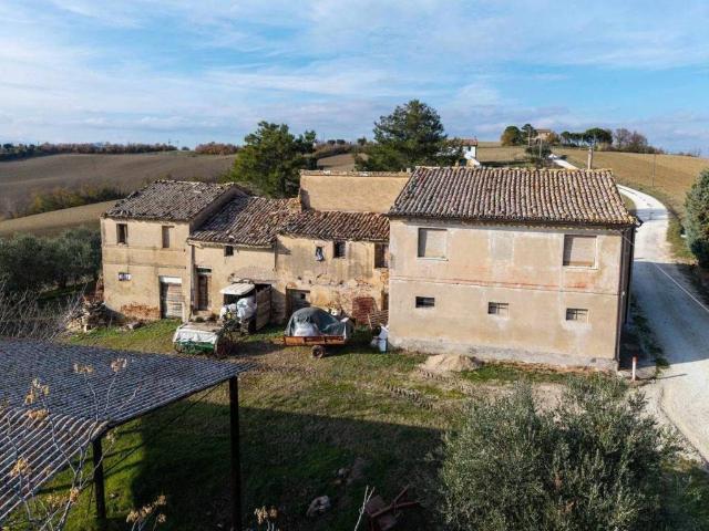 Rustico in vendita a Marche, Ancona