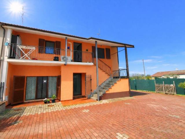 Rustico in vendita a Borgo Minonna, Marche