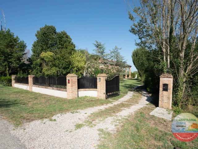 Rustico in vendita a Jolanda Di Savoia, Reggio Emilia