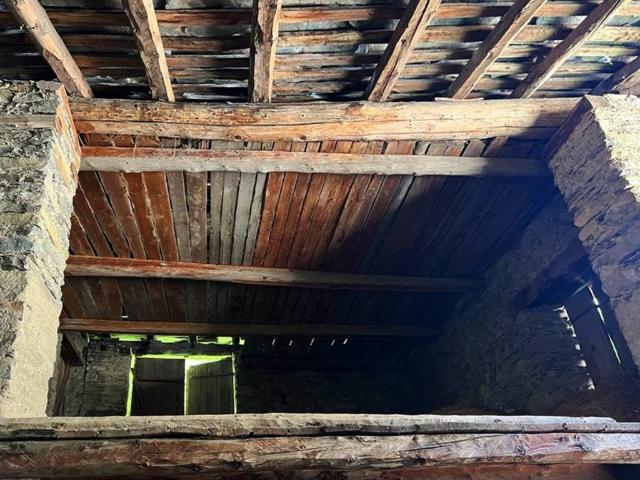 Rustico in vendita a La Salle, Aosta