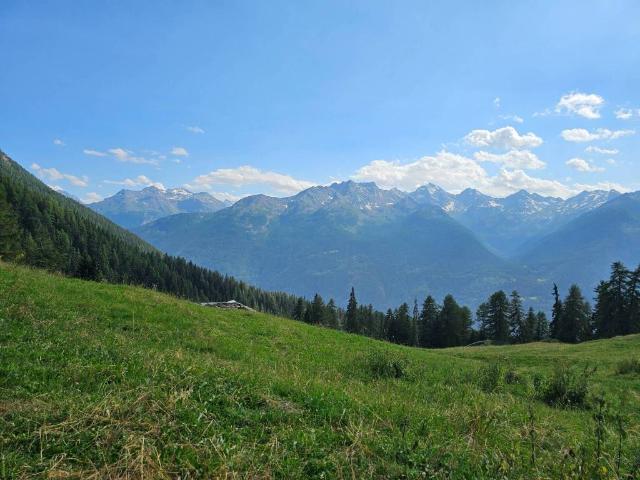 Rustico in vendita a La Salle, Aosta