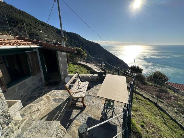 Rustico in vendita a La Spezia, Liguria