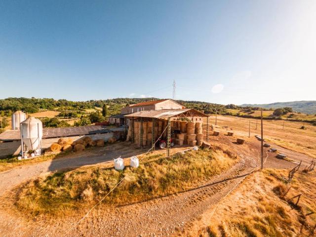 Rustico in vendita a Lajatico, Toscana