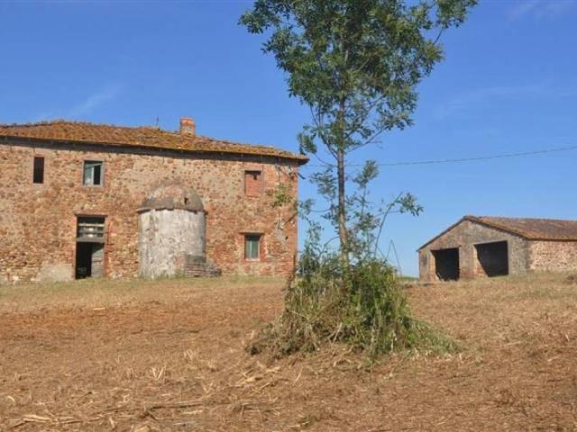 Rustico in vendita a Lajatico, Toscana