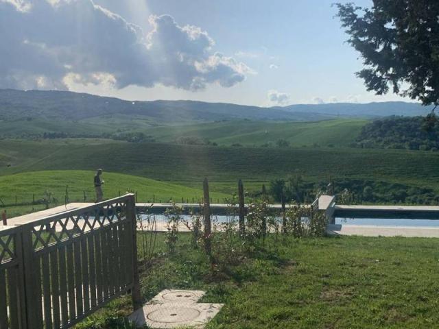 Rustico in vendita a Lajatico, Toscana