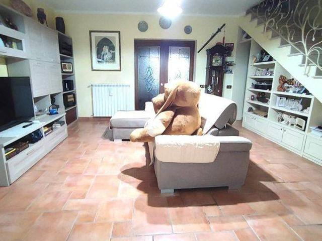 Rustico in vendita a Lajatico, Toscana