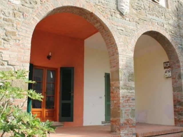 Rustico in vendita a Lamporecchio, Toscana