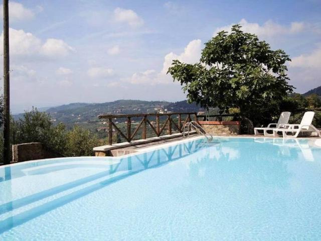 Rustico in vendita a Porciano, Lamporecchio