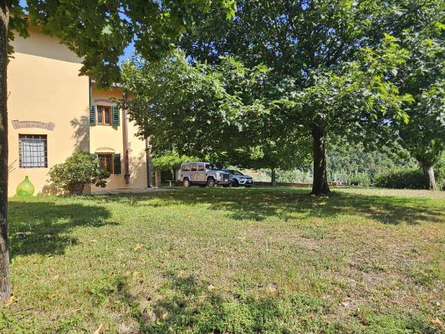 Rustico in vendita a Lamporecchio, Toscana