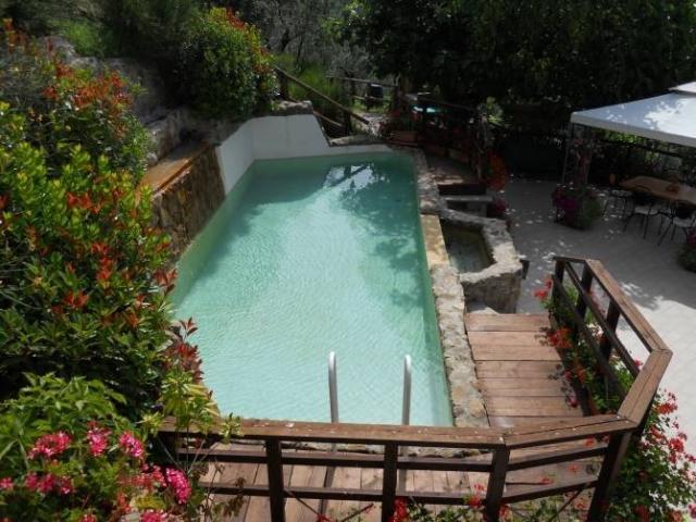 Rustico in vendita a Borgano, Lamporecchio