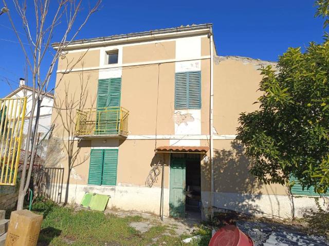 Rustico in vendita a Lanciano, Abruzzo