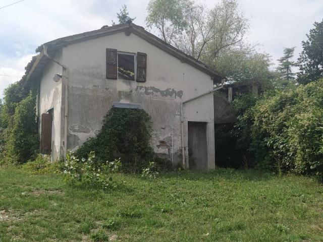 Rustico in vendita a Langhirano, Reggio Emilia