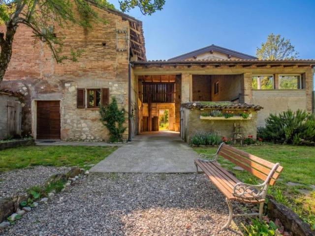 Rustico in vendita a Quinzano di Sopra, Langhirano