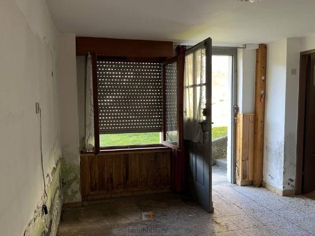 Rustico in vendita a Lanzada, Lombardia