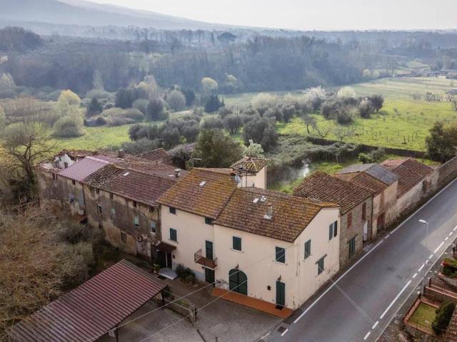 Rustico in vendita a Larciano, Toscana